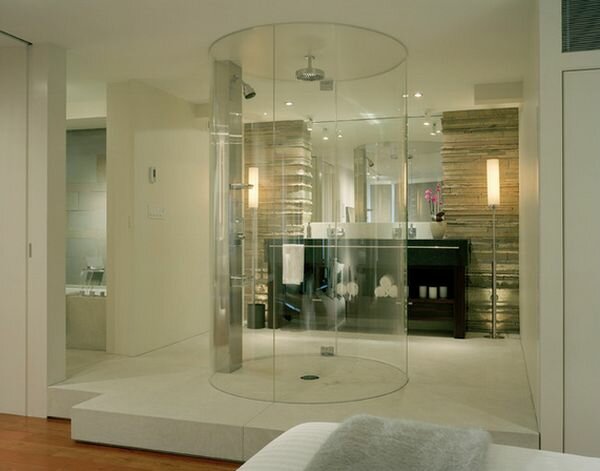 MINIMALIST SHOWER