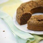 DRY CAKE WITH BANANAS, SOUR CREAM, CINNAMON AND RUM