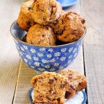 OATMEAL MUFFINS WITH RAISINS AND DATES